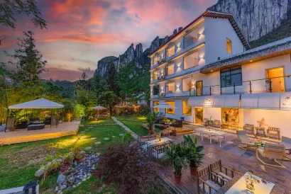 Nianshan Xiaoyin  Hotel