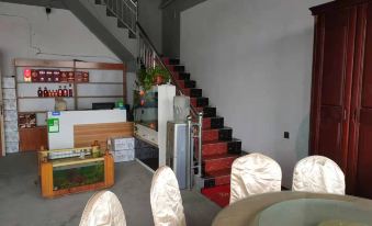 Lingbi Provincial Road Express Homestay