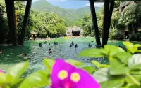 Tianci Huatang Forest Hot Spring Resort Hotel (Chongqing Lushan Branch) - مسبح خاص