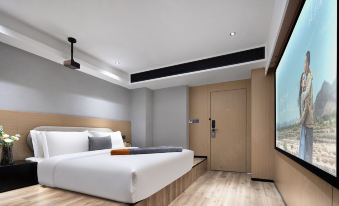 DoAland lab Hotel (Changsha Wuyi Square IFS Store)