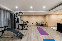 JOY Junyin Designer Hotel - Fitnessstudio