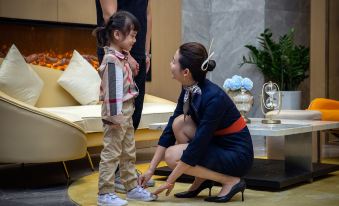 DO A LAND V Hotel (Changsha Wuyi Square IFS Center Branch)