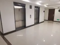 Huayu Apartment (Shenyang Zhongliang Square Shop)