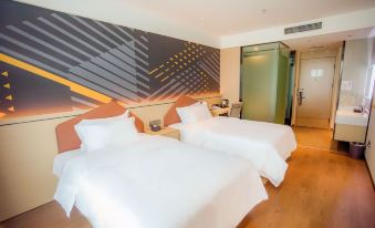 IU Hotel (Korla Railway Station Store)