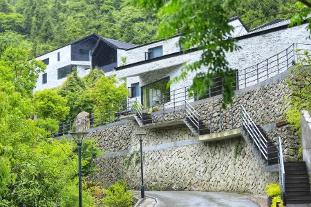 Xianhe Mountain Guesthouse Отели рядом с достопримечательностью «Ruyi Bridge Of Shenxianju»