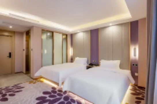 麗豪飯店（清溪文化廣場店） 鹿湖商業中心附近的飯店