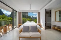 Lost In Nature Hotel Hotels in Daxin