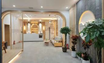 Huixian Qixiang Mid-Autumn Festival Hotel