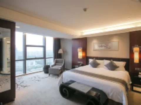 Zhong Lian Yuehai International Hotel Hotels in Zhangjiagang