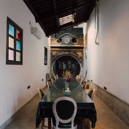 Jinglu Hostel