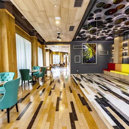 Long Beach Hotel