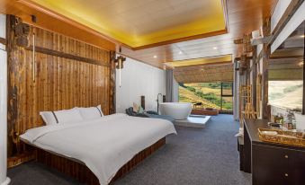 Longji terrace walk Yunju intelligent panoramic Hotel(Qianceng Tianti Observatory Store)