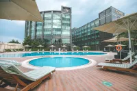 Fly Inn Baku - Pools