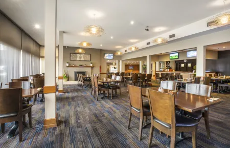 Meadow Inn Hotel-Motel Отели в г. Фокнер