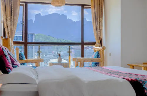 โรงแรมจินหยวนซานโฮมสเตย์ (อุทยานแห่งชาติป่าดงดิบเทียนเหมินซาน จางเจียเจี้ย)