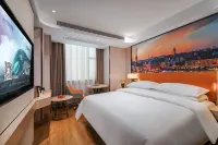 Vienna 3 Best Hotel (Nanchang Qingshan Lake Minyuan Road West Subway Station Branch) Hotels near Hengda Commercial Plaza
