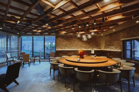 Shangu Xianjujusu (Feidong Lanshanwan Shop) Отели рядом с достопримечательностью «(Wenji Service Area) Feidong Station Wenji Branch»