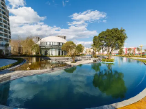 Golden Flower Jade Lake Plaza Hotel فنادق في لوى بينغ