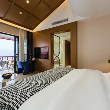 Kunming Jinlangyuan Hotel (Nanping Pedestrian Street Jinma Bijifang Branch)