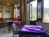 Shuimo Ancient Liangyue Inn Hotels near Renji Ximu Valley