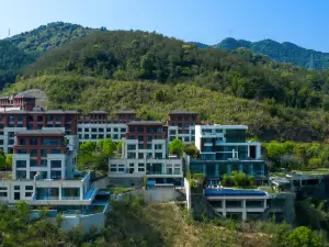 Floral Lux Hotel·Mengqi Mountain Hidden Hot Spring Holiday Villa (GUI 'an Branch)