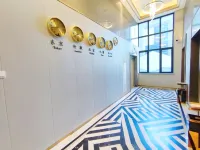 Carl's e-sports hotel