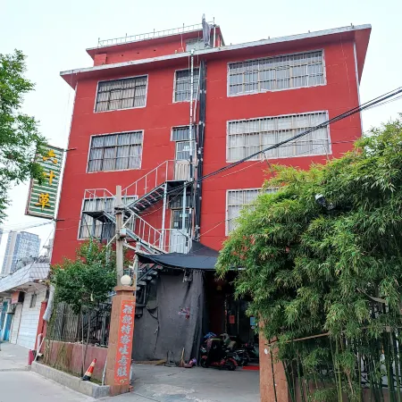 Lanling Liuyecao Business Hotel