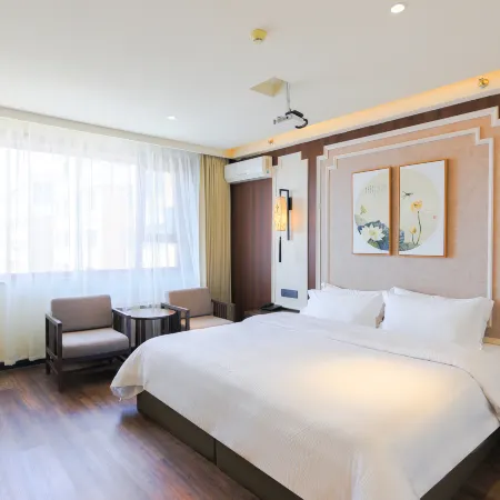Main Peak Hotel (Baishan West Passenger Transport Terminal 16 Middle School Branch)