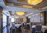 Hotel Newpalace فنادق في شينغو