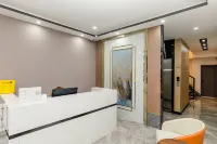 Yuntian Business Hotel (Yakeshi Railway Station Passenger Transport Station)