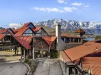 Copthorne Hotel And Resort Queenstown Lakefront Hotels near Moa Statue