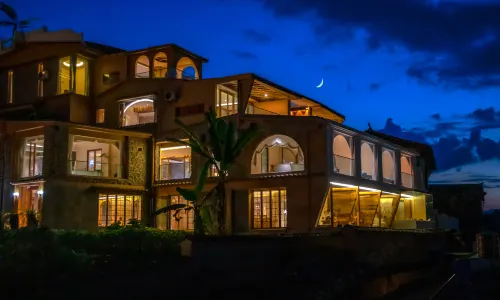 Tengchong Heshun Wenlan Xiangchi Resort Hot Spring Hotel