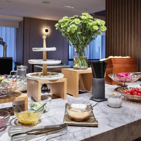 Ease Hotel Yi (Yichang Zhongnan Road Xingfa Square)