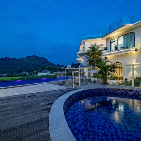 Lanyue Xingyu · Pinyue Butterfly Valley · Floral Boutique Stay