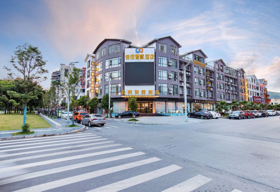 hotel overview picture