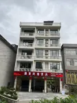 Vine B&B Hotels near Jade Dragon Cave