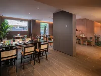 SANHE叁合酒店(貴陽甲秀樓青雲市集店) 鄰近翠微閣的酒店