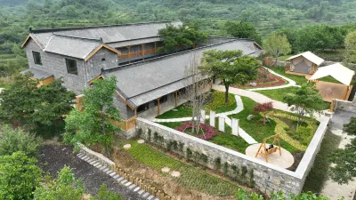 Mawuzhai Sky Yard Hotel dekat Yueying Quanlong