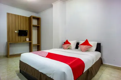 RedDoorz near Balai Kota Makassar Hotel dekat Pusat Grosir Pasar Butung