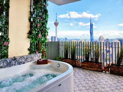 Penthouse Sky Jacuzzi @ KL City, Malaysia