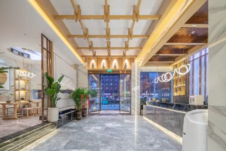 Luohe Junheng Hotel (Huanghe Road) Отели рядом с достопримечательностью «Huanghe Square»