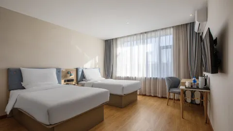 Ease Hotel (Dehui West Station New Oriental Shopping Center) in Dehui