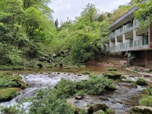 天台山龍窩山莊