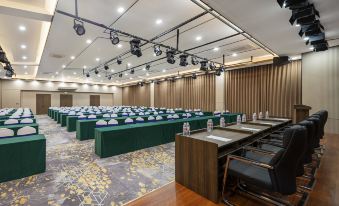 Moshang Light Hotel (Linzhou Hongqiqu Avenue Branch)