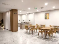Minjiang Lakeside Hotel