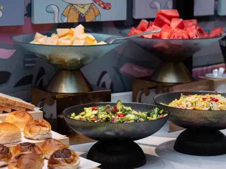 City Comfort Inn (Zhaoqing Huaiji Commercial Pedestrian Street) Отели рядом с достопримечательностью «Wenchang College»