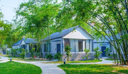 Jiangmen Gudou Hot Spring Zhuyuan Yunju Hotel Отели рядом с достопримечательностью «Gudou Hot Spring Tourist Resort»