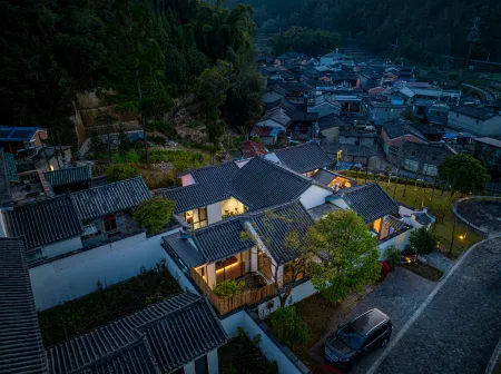 Magu Valley Cidi Hot Spring Homestay Отели рядом с достопримечательностью «Beihai Wetland»