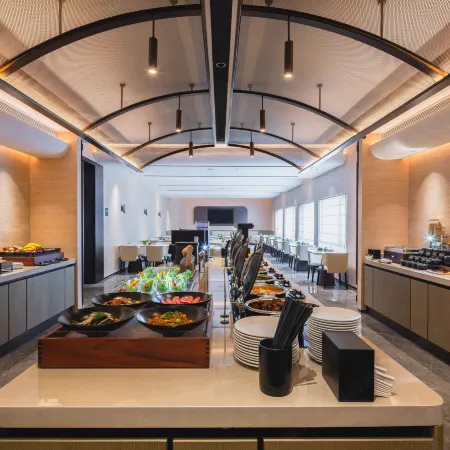 Atour Hotel Jinan Qianfoshan on Jingshi Road Отели рядом с достопримечательностью «Цяньфошань»