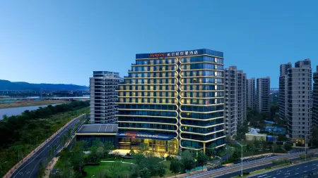 Hampton by Hilton Shengzhou Отели рядом со станцией Shengzhouxinchang Railway Station